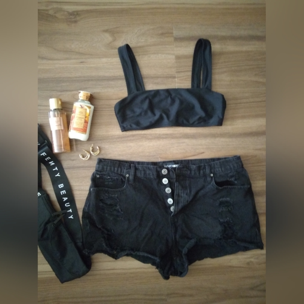 🖤Fashion Nova Shorts